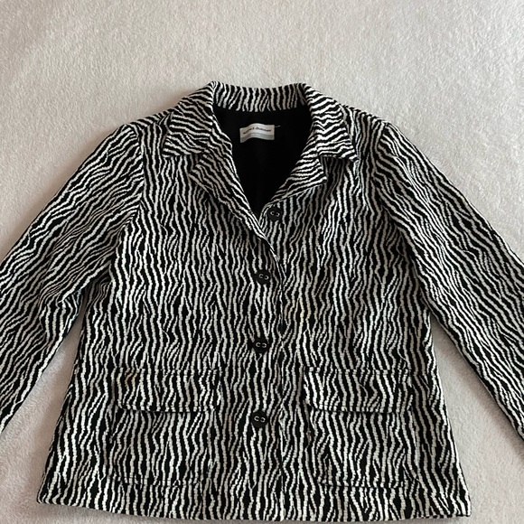 ZEBRA PRINTED JACKET - Picture 2 of 4